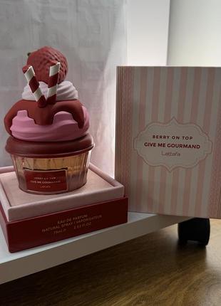 Парфуми lattafa berry on top give me gourmand