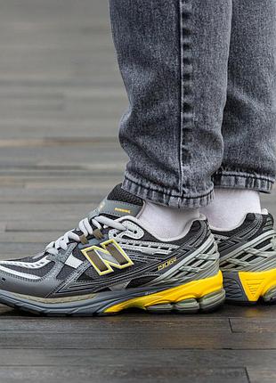 Чоловічі кросівки new balance 1906n castlerock black yellow