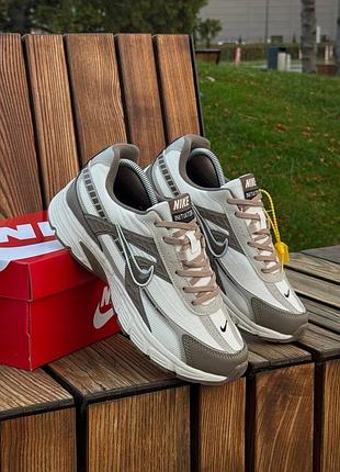 Термо кросівки nike initiator
