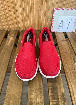 Сліпони skechers gowalk joy - terrific 2