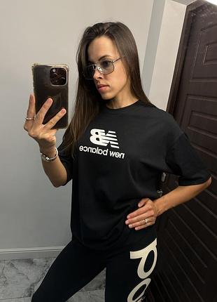 Футболка жіноча new balance чорна з логотипом оригінал