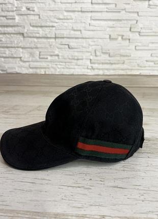 Оригінальна чорна кепка канва gucci