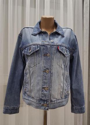 Жіноча джинсова куртка levi's, вінтажна