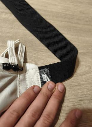 Банaнка nike 4