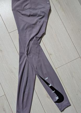 Спортивные лосины nike