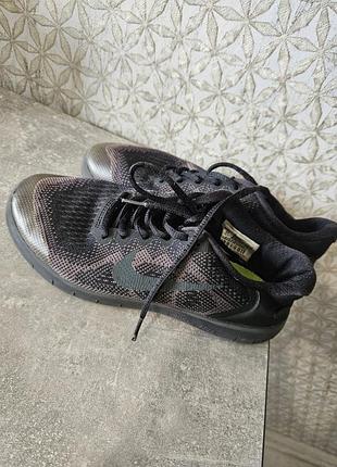Кросівки жіночі nike чорні, розмір 37
