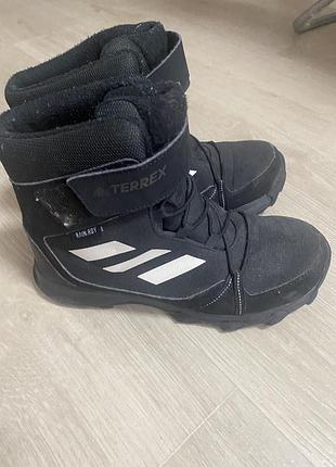 Черевики дитячі adidas terrex чорні 36-37 розмір