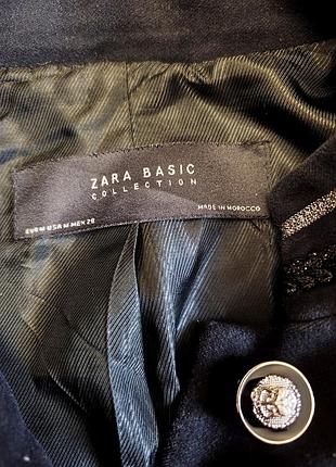 Эффектное черное пальто-пиджак zara basic в стиле милитари 7