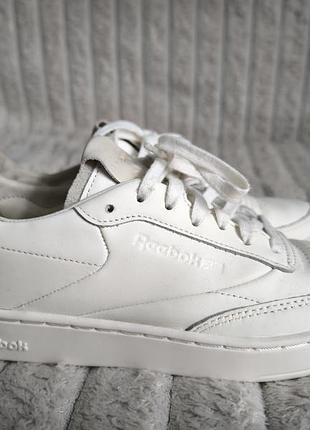 Кросівки жіночі reebok білі 38 розмір шкіра