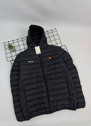 Куртка ellesse чорна