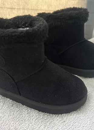 Дитячі уггі primark
