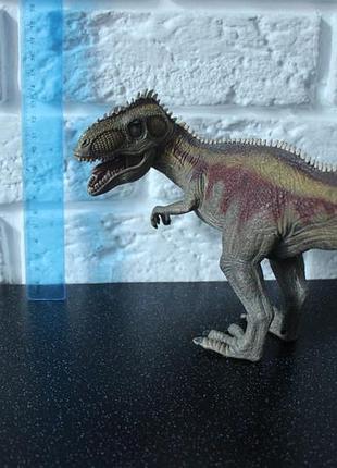 Schleich гигантозавр с подвижной челюстью