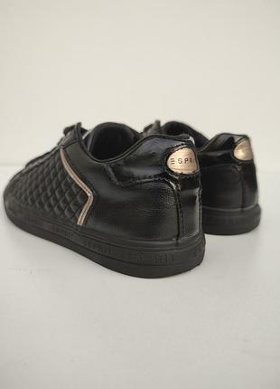 Чорні кросівки esprit 4