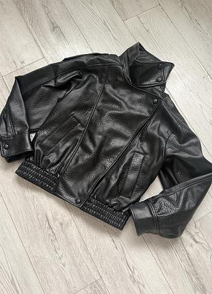 Куртка жіноча zara чорна шкіряна бомбер оверсайз