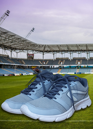 Жіночі бігові кросівки kalenji run 100. decathlon. розмір 40.