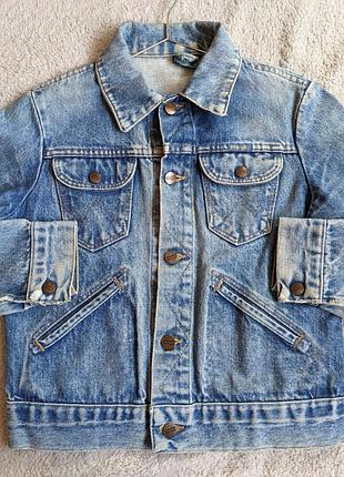 Жіноча вінтажна джинсова куртка wrangler 1970-х років made in malta