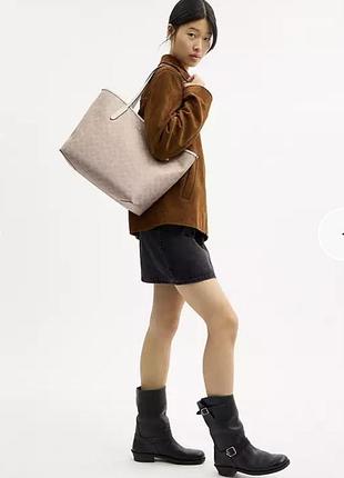 Жіноча сумка coach city tote bag in signature canvas