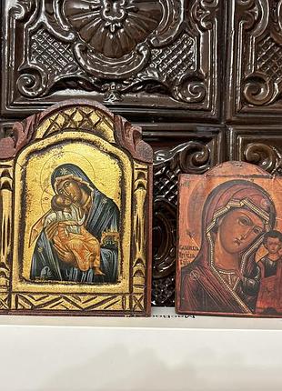 Икона бородицы с младенцем и казанской божих матери
