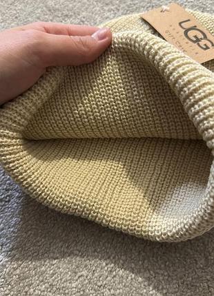 Шапка  ugg в'язана 7