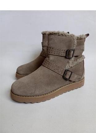 Замшеві черевички skechers