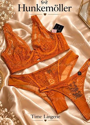 Комплект жіночої білизни 3-ка бюстик і 2 пари трусиків hunkemoller.