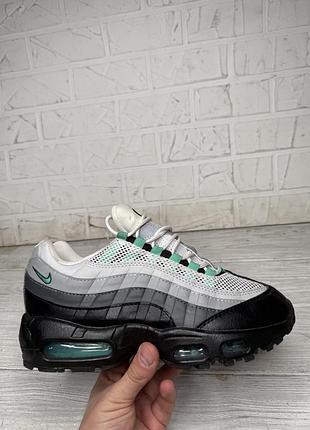 Крутые кроссовки nike air max 95