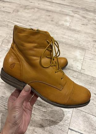 Шкіряні демісезонні черевики hush puppies р. 37-38 (устілка 24.5 см), гірчичні / жовті