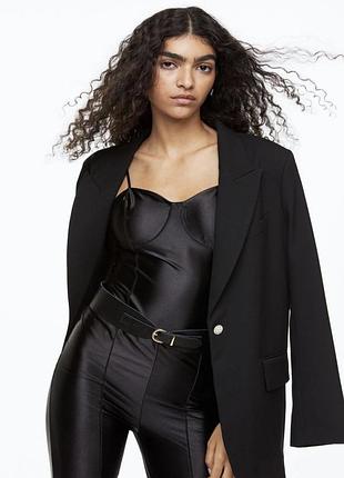 Черное атласное боди-корсет h&m с чашками и тонких бретелях / s