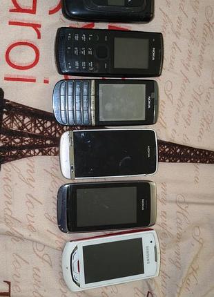 Мобільні телефони nokia та samsung (6 штук) на запчастини