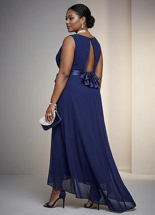 Вишукана  вечірня сукня з відкритою спиною tfnc london plus size