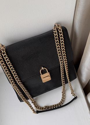 Сумка жіноча michael kors чорна з золотою фурнітурою