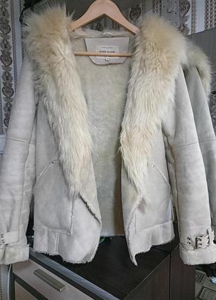 Дубленки из эко замши, цвет молочный, утепленная. исландия river island. размер s,xs.
