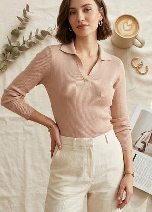 Базовий бежевий джемпер поло в рубчик damart (віскоза). розмір m/l 🧸