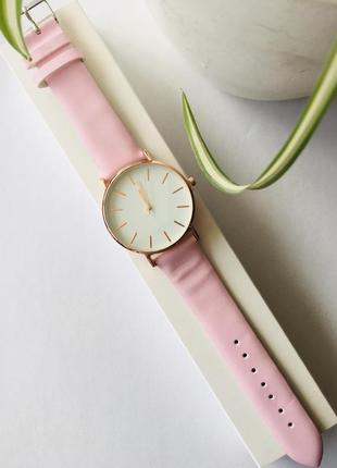 Класичний рожевий годинник2 фото