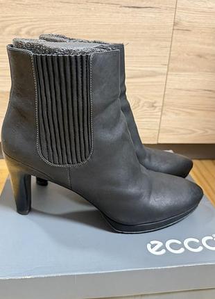 Черевики жіночі ecco чорні шкіряні