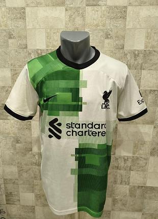 Форма nike x liverpool