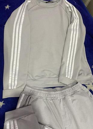 Чоловічий спортивний костюм adidas сірий