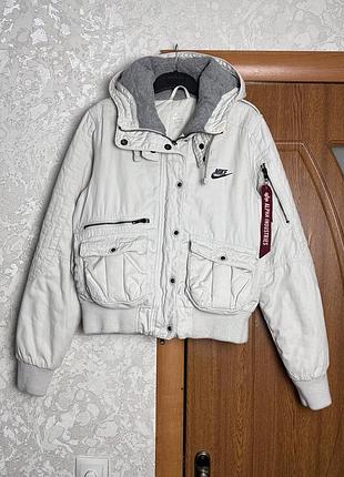 Жіночий пуховик nike avantgarde y2k bomber jacket білий