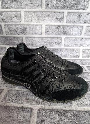 Кросівки жіночі skechers чорні, розмір 38, з лаковими та замшевими вставками