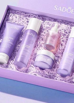 Жіночий подарунковий набір sadoer grape seed multieffect moisturizing six-piece set