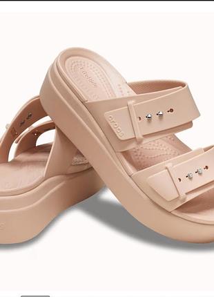 Шльопанці жіночі crocs світло-бежеві