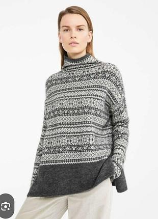 Светр жіночий s max mara вовняний з високим коміром