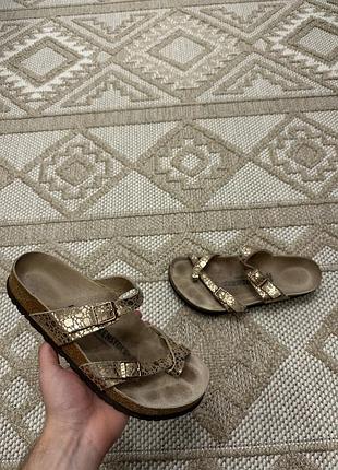 Жіночі тапочки босоніжки сандалі birkenstock