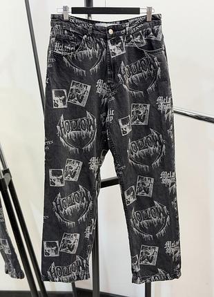 Широкі джинси bershka 30р