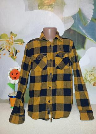 Котоновая рубашка в клетку  на парня от бренда  h&m