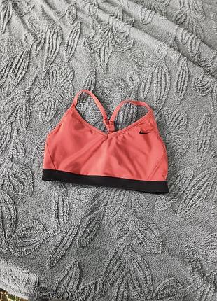 Спортивний топ nike