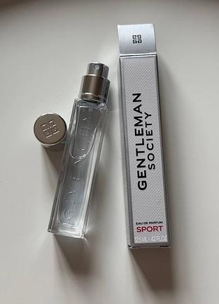 Givenchy gentleman society sport  мініатюрний дорожній формат парфумованої води об'ємом 12,5мл