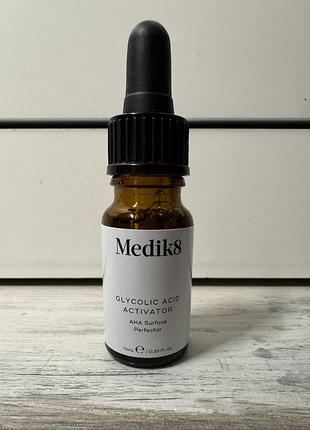 Сироватка для обличчя medik8 glycolic acid activator 10 мл