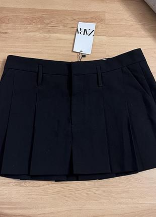 Чорна міні спідниця zara