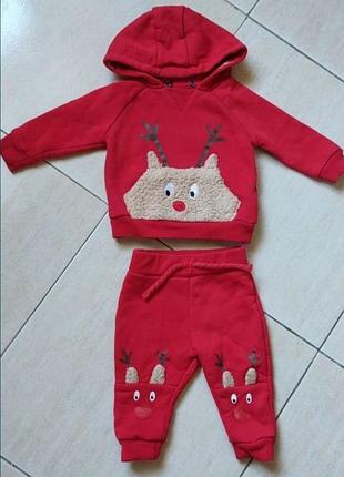 Новогодний костюм+ топеки 3-6 мес